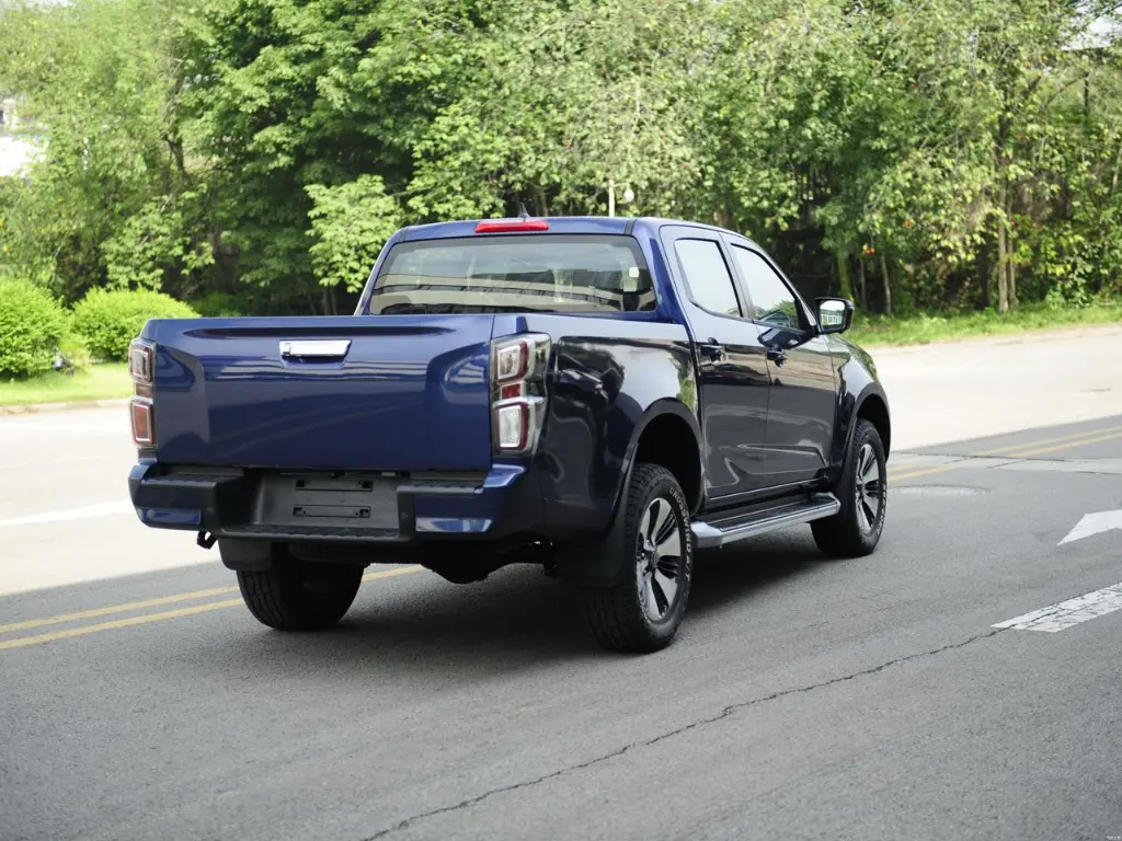 Isuzu6.webp
